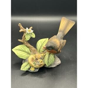 Vintage Ceramic Lefton Robin Bird On Nest Of Babies 02708